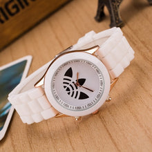 Reloj Mujer 2017 New Fashion Sports Brand Quartz Watch Men ad Casual Silicone Women Watches Relogio Feminino Clock