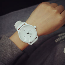 Classic Black and White Silicone Quartz Watch Brand Women Watches Lovers Jelly Casual women wrist Watch Clock Relogio Feminino